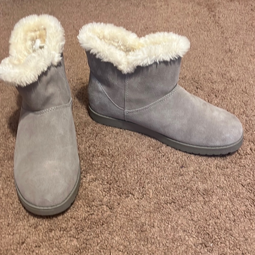 Size 10 Suede Leather Upper, Faux Fur lining through entire boot